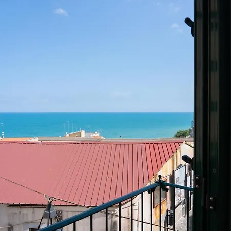 Sotto Il Castello 4* Роди-Гарганико