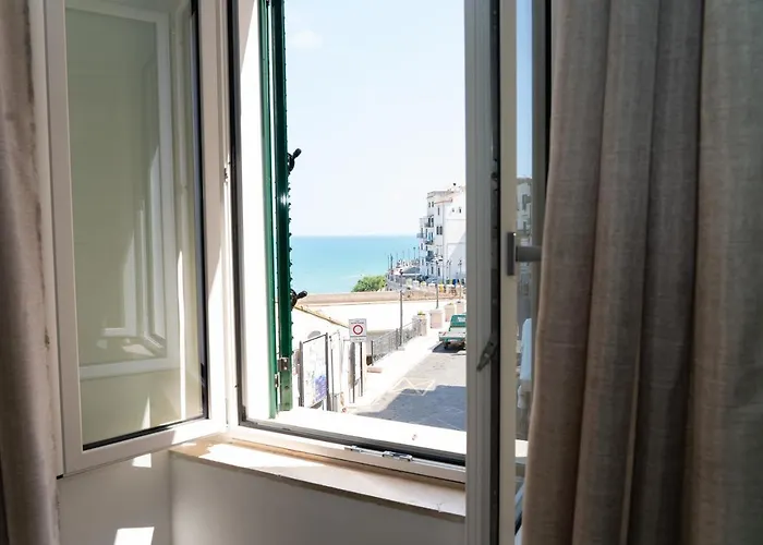 Sotto Il Castello לינה וארוחת בוקר רודי גרגניקו