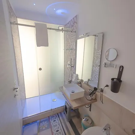 فندق مبيت وإفطار Sotto Il Castello 4*